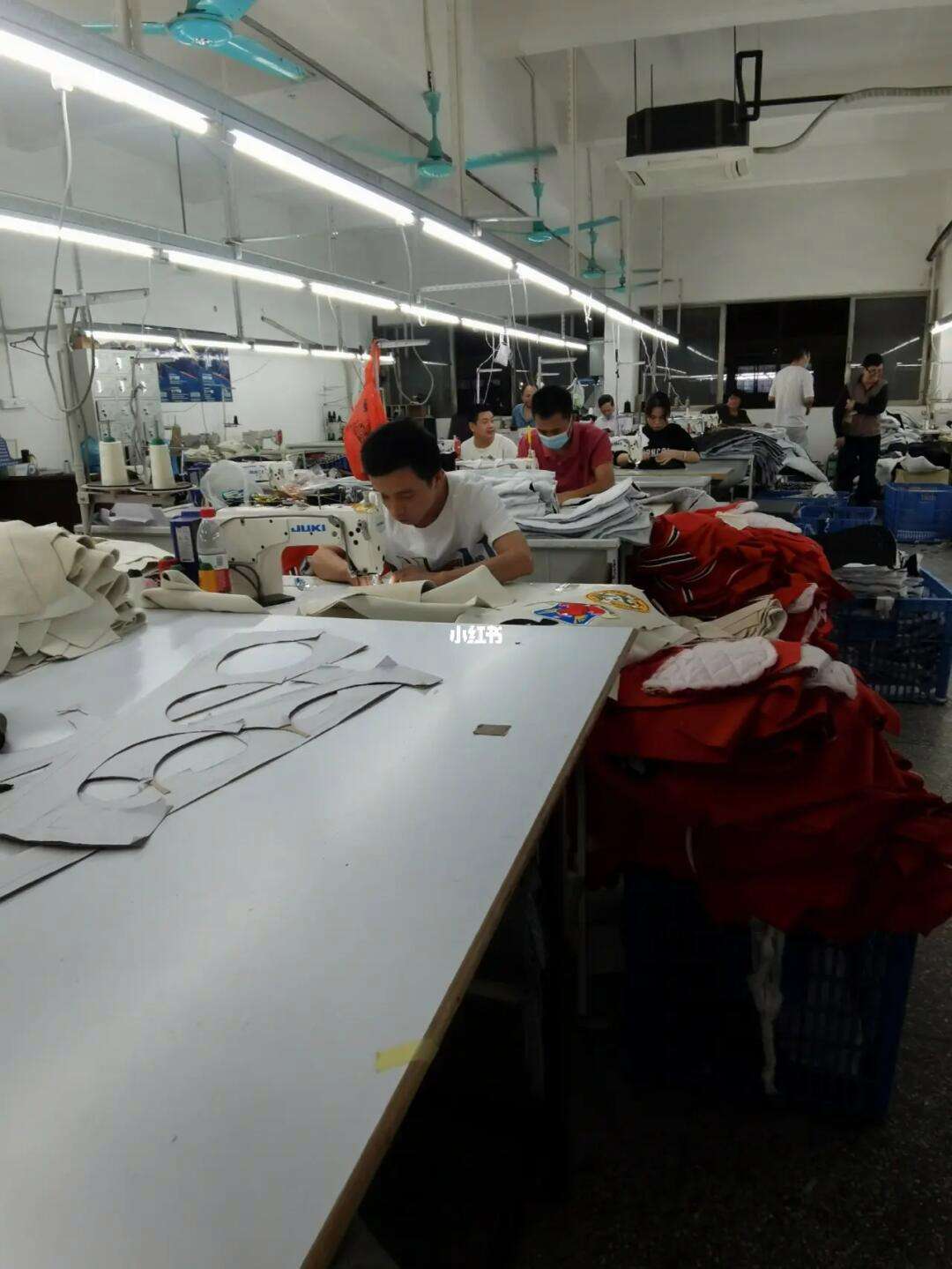 服裝工廠承接小單定制 鞋帽服裝，100件起做