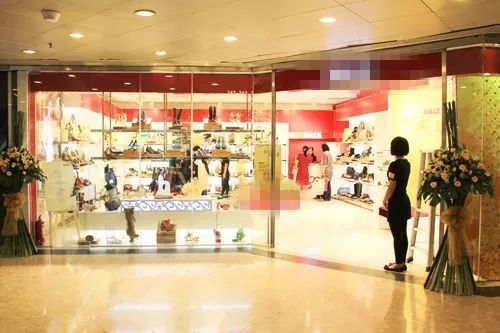 2018年，實體店就該來點視覺沖擊 服裝服飾零售的破局之道